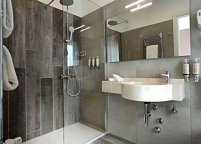 Massimi Garden Otel 4*